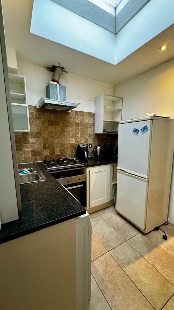 Eastbury Road Home 왓퍼드 외부 사진