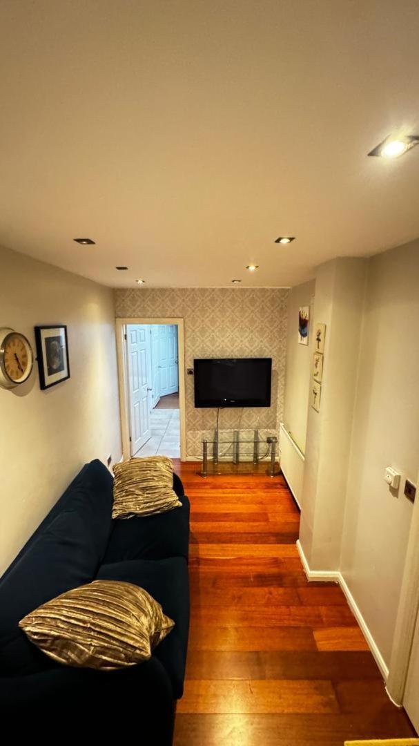 Eastbury Road Home 왓퍼드 외부 사진